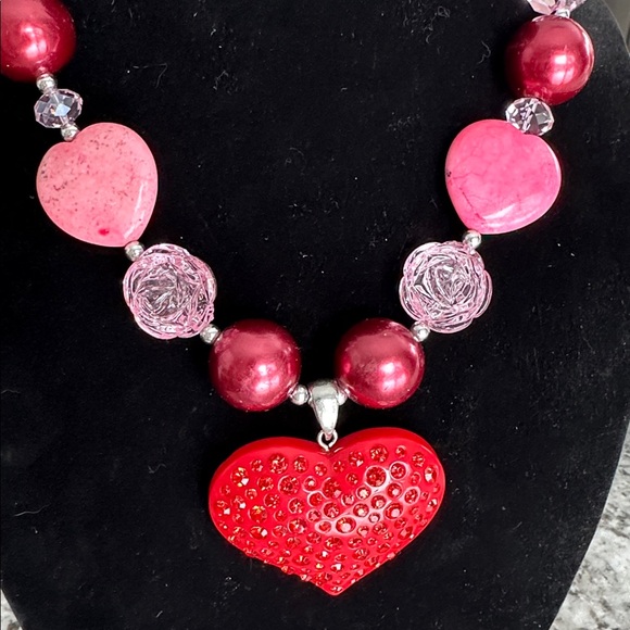 ❤️Blammer Pink and Red Heart Necklace Set - Picture 2 of 3